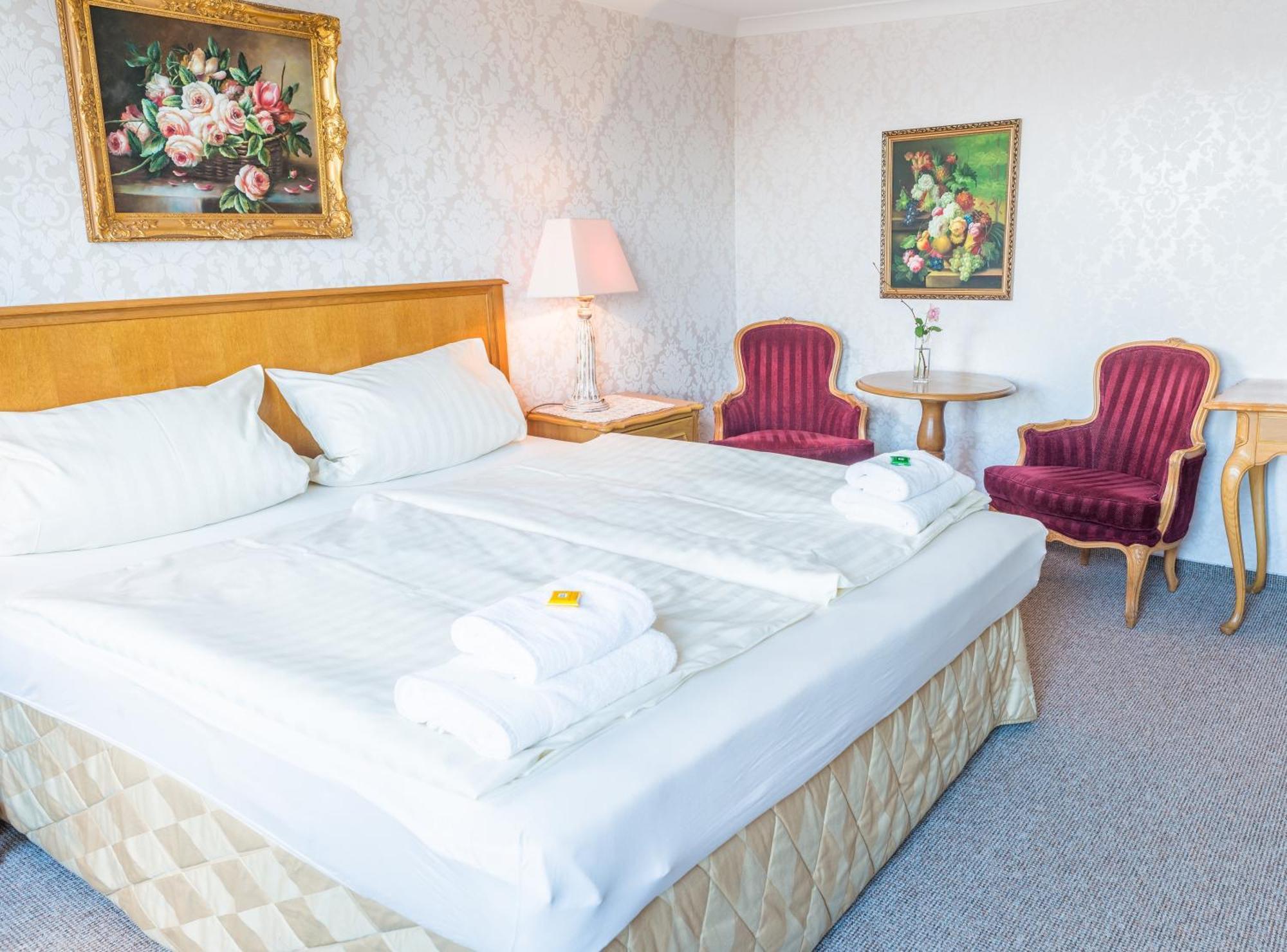 Romantisches Hotel Zur Traube Schwerin Schwerin  Szoba fotó