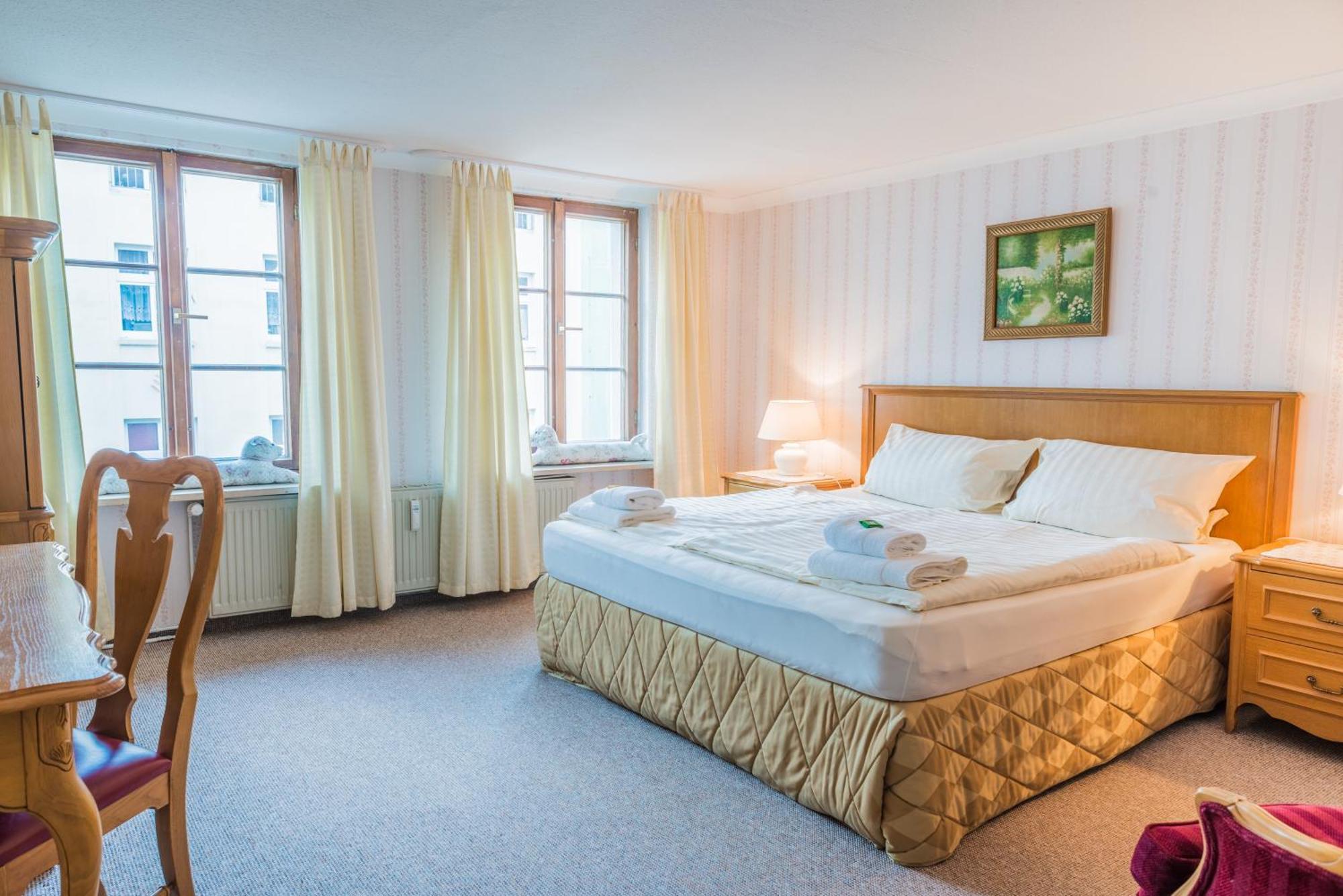 Romantisches Hotel Zur Traube Schwerin Schwerin  Szoba fotó